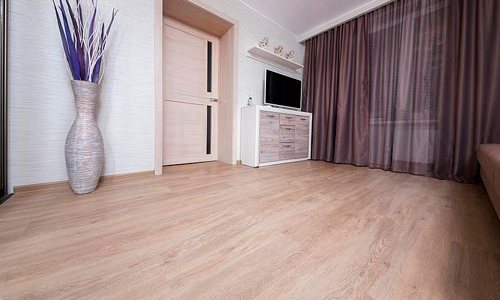 Ceramo Vinilam Wood в гостинной. Ceramo Vinilam.